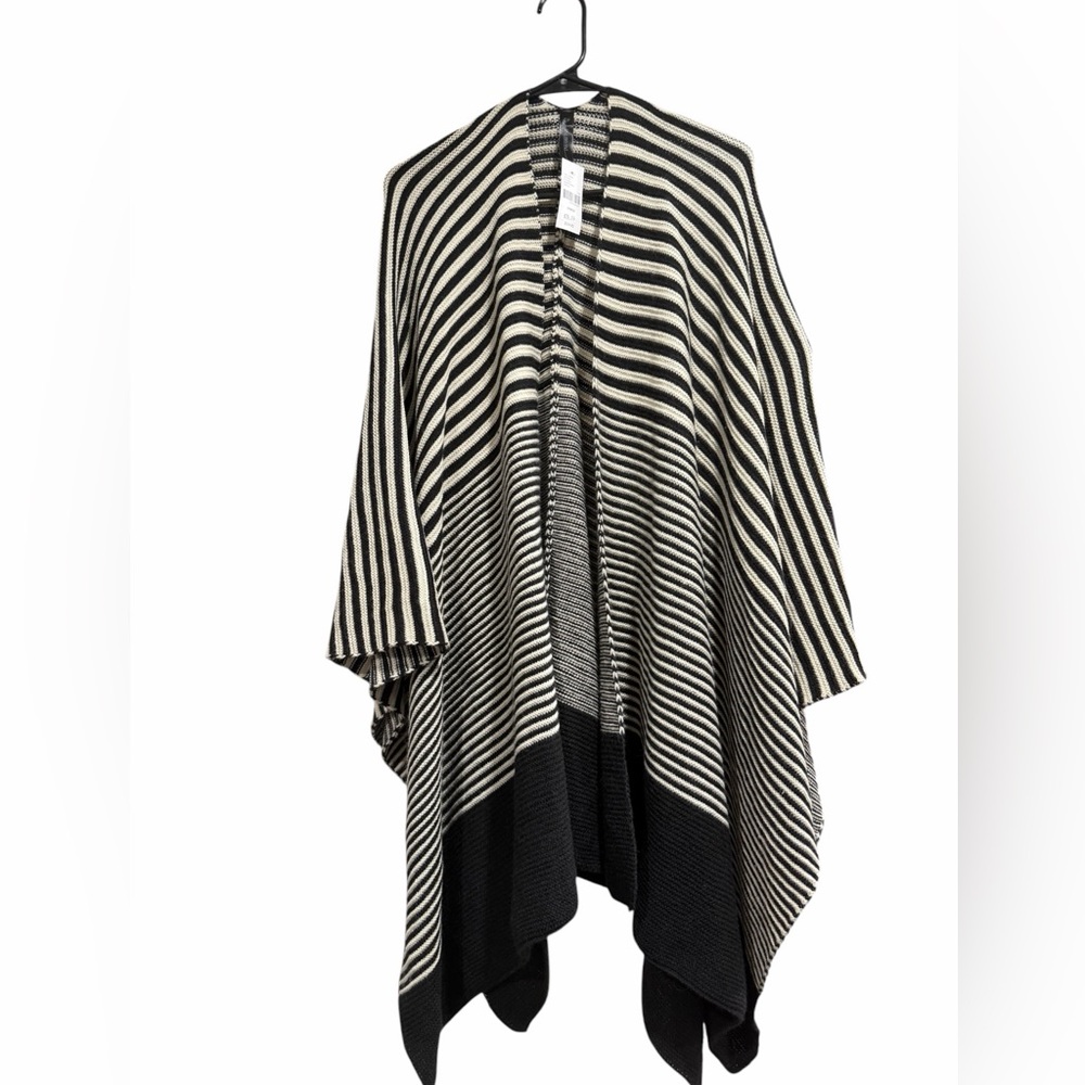 NWT Lane Bryant One Size Black and Cream Striped Open-Front Poncho.